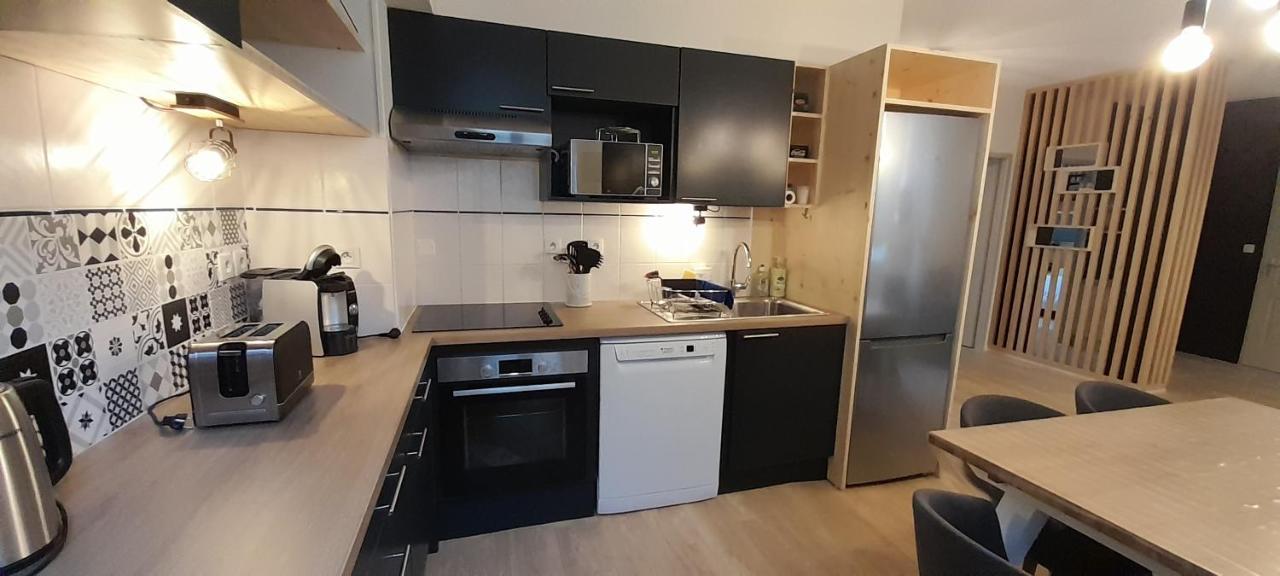 Tres Bel Appartement T3 Hyper Centre Entierement Renove En 2022 Люс-Сен-Совёр Экстерьер фото